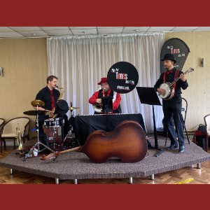 'Trad' line up, trio