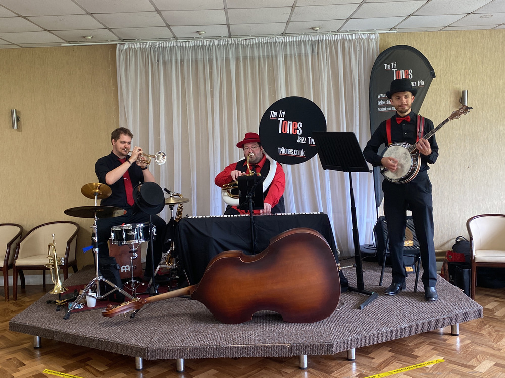 'Trad' line up, trio