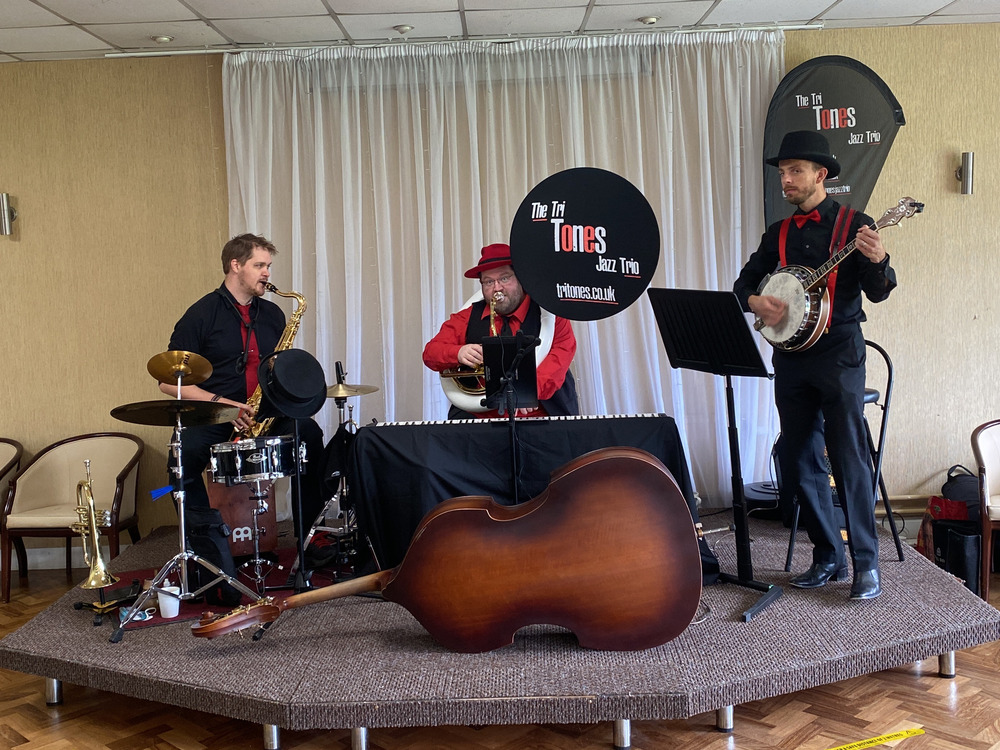 'Trad' line up, trio