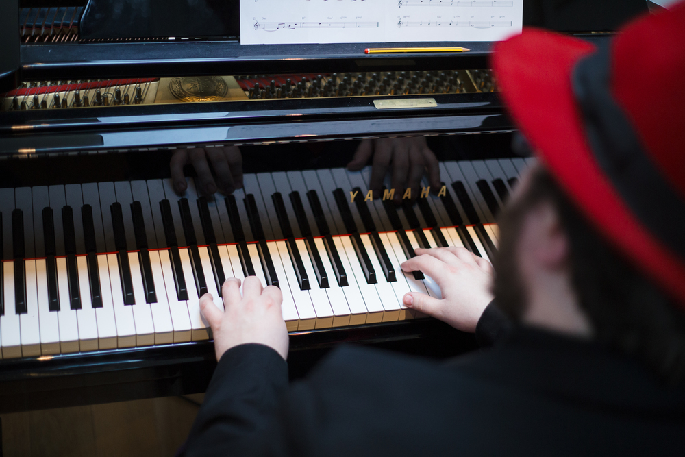 Christopher Lydon, piano